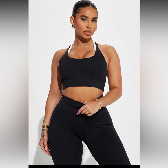 Go All Out Active Set - Picture 2 of 3